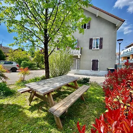 Appartement Un Peu Pres Des Etoiles Annecy